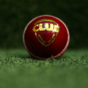 SW CLUB RED LEATHER BALL